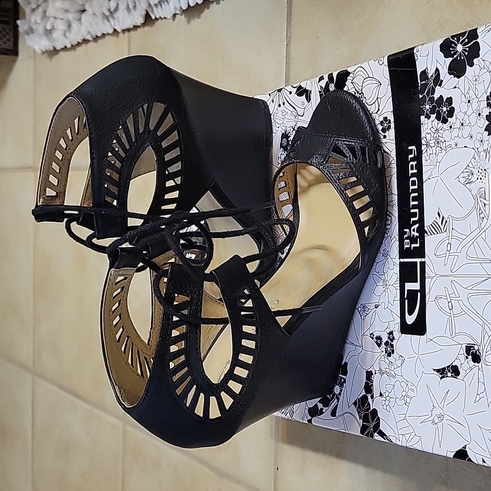Black Wedge Lace Sandals